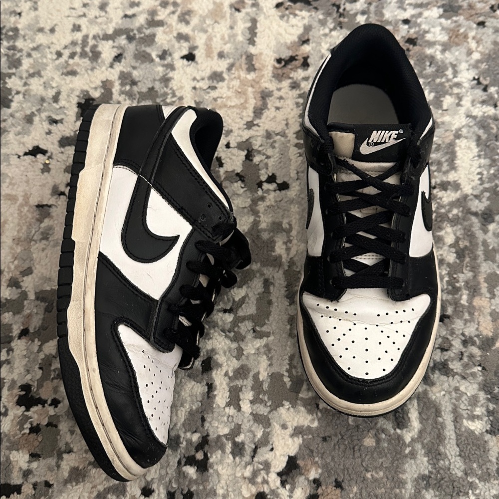 Nike shoe size 7.5